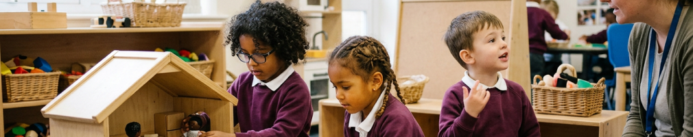 What multicultural resources does an EYFS setting need?