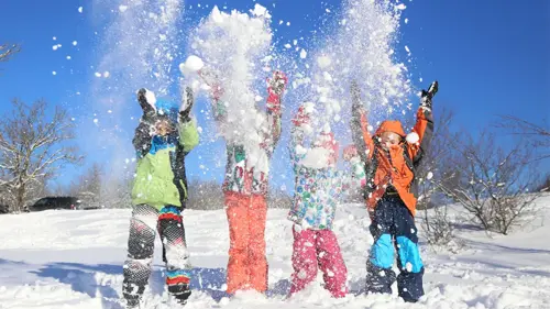 Children throwing snow.png