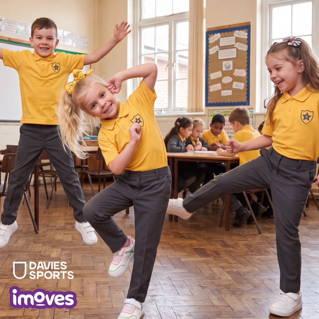 Students using Imoves