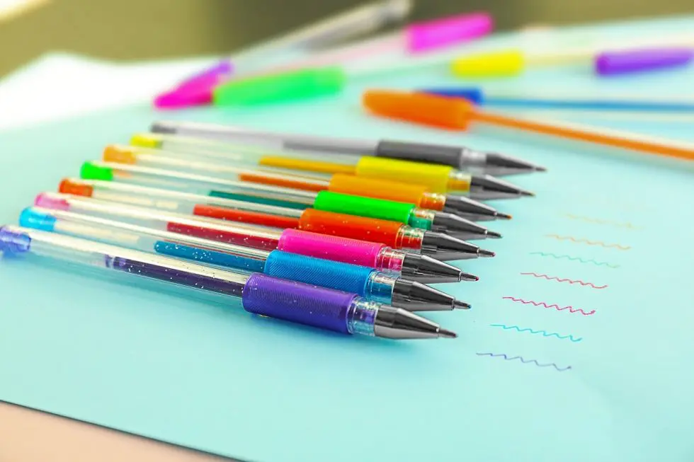 Which colour pen is best for marking